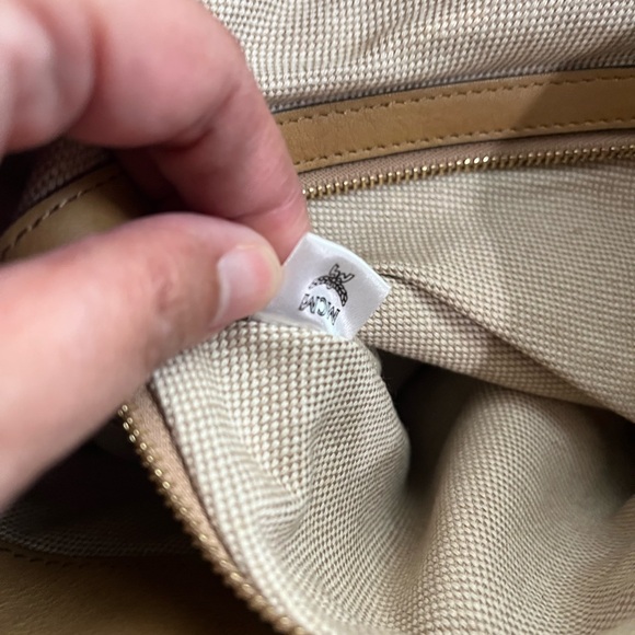 MCM CREAM/BEIGE VISETOS HOBO BAG - Picture 14 of 15